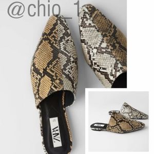 Zara ANIMAL PRINT FLAT MULES Bloggers Favorite